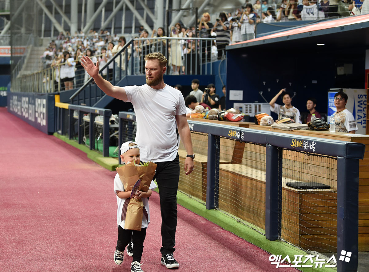 NC는 31일 요키시의 영입을 발표했다. 요키시는 지난 시즌 중반 후 약 1년 만에 KBO 리그로 돌아왔다. 엑스포츠뉴스 DB