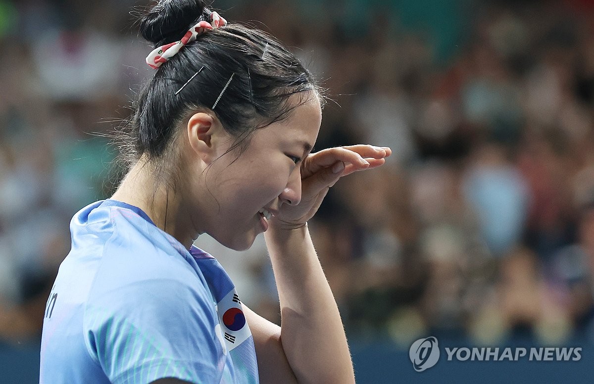 여자 탁구의 에이스 신유빈이 1일 프랑스의 사우스 파리 아레나에서 열린 2024 파리 올림픽 탁구 여자 단식 8강전에서 세계랭킹 13위 일본의 히라노 미우를 게임 스코어 4-3으로 이기고 4강에 올랐다. 둘 모두 경기 직후 펑펑 울 정도로 격전이었다. 신유빈은 20년 만에 한국 탁구의 올림픽 단식 4강 진출 선수가 됐다. 연합뉴스