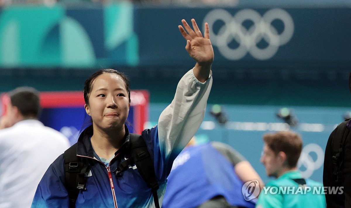 여자 탁구의 에이스 신유빈이 1일 프랑스의 사우스 파리 아레나에서 열린 2024 파리 올림픽 탁구 여자 단식 8강전에서 세계랭킹 13위 일본의 히라노 미우를 게임 스코어 4-3으로 이기고 4강에 올랐다. 둘 모두 경기 직후 펑펑 울 정도로 격전이었다. 신유빈은 20년 만에 한국 탁구의 올림픽 단식 4강 진출 선수가 됐다. 연합뉴스