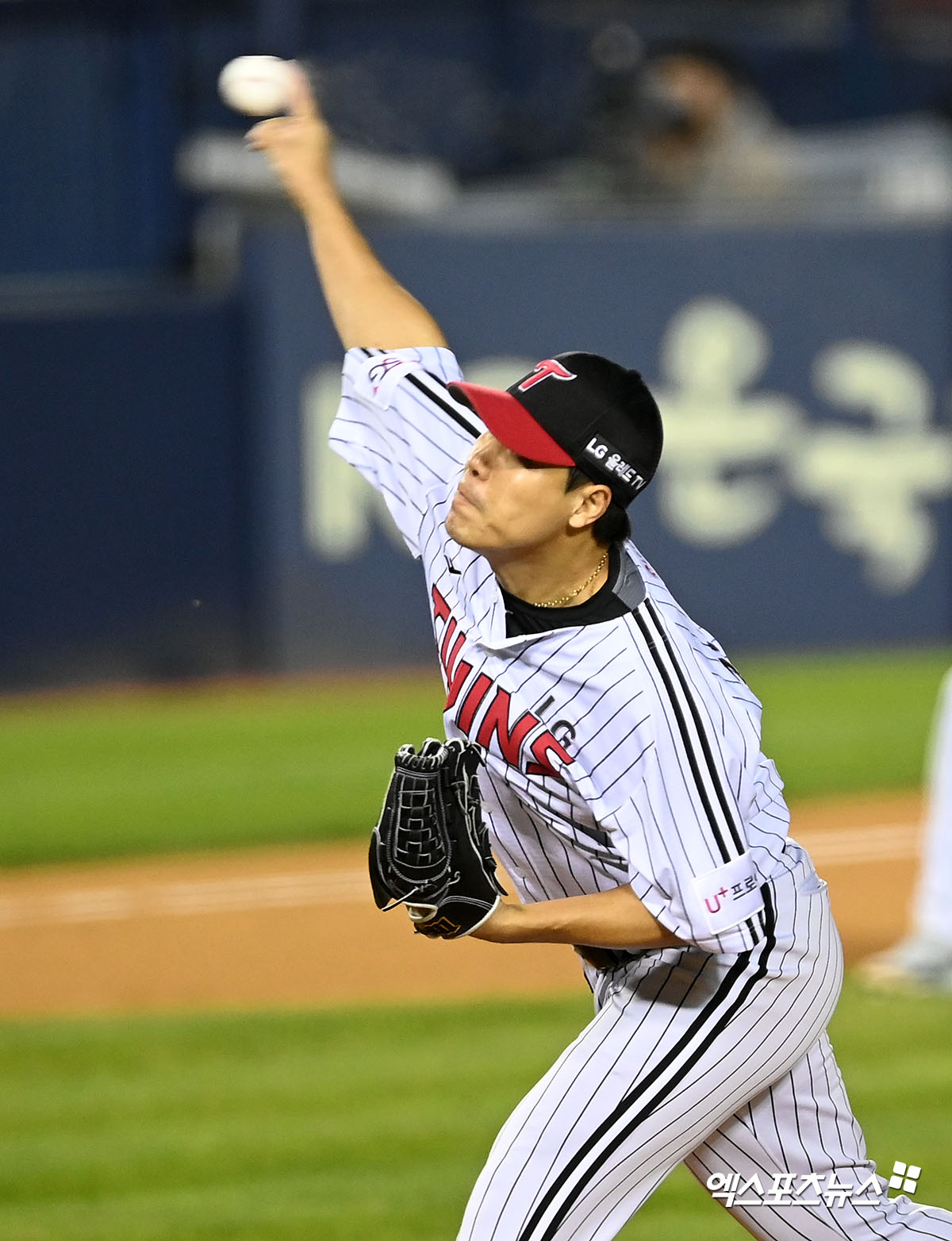 LG 투수 김진성은 2일 울산 문수야구장에서 열릴 계획이던(폭염 취소) '2024 신한 SOL Bank KBO 리그' 롯데와 주말 3연전 첫 경기를 앞두고 1군 엔트리에 합류했다. 엑스포츠뉴스 DB