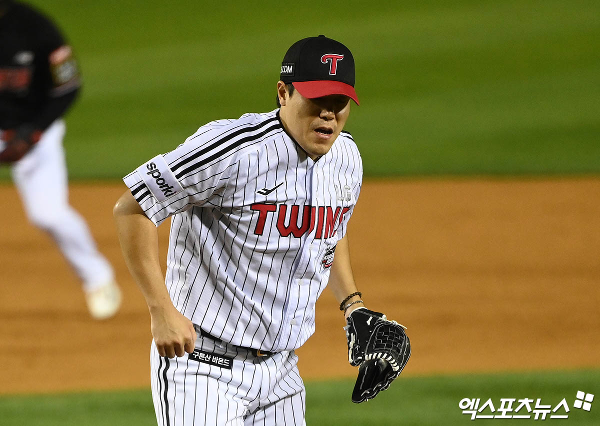 LG 투수 김진성은 2일 울산 문수야구장에서 열릴 계획이던(폭염 취소) '2024 신한 SOL Bank KBO 리그' 롯데와 주말 3연전 첫 경기를 앞두고 1군 엔트리에 합류했다. 엑스포츠뉴스 DB