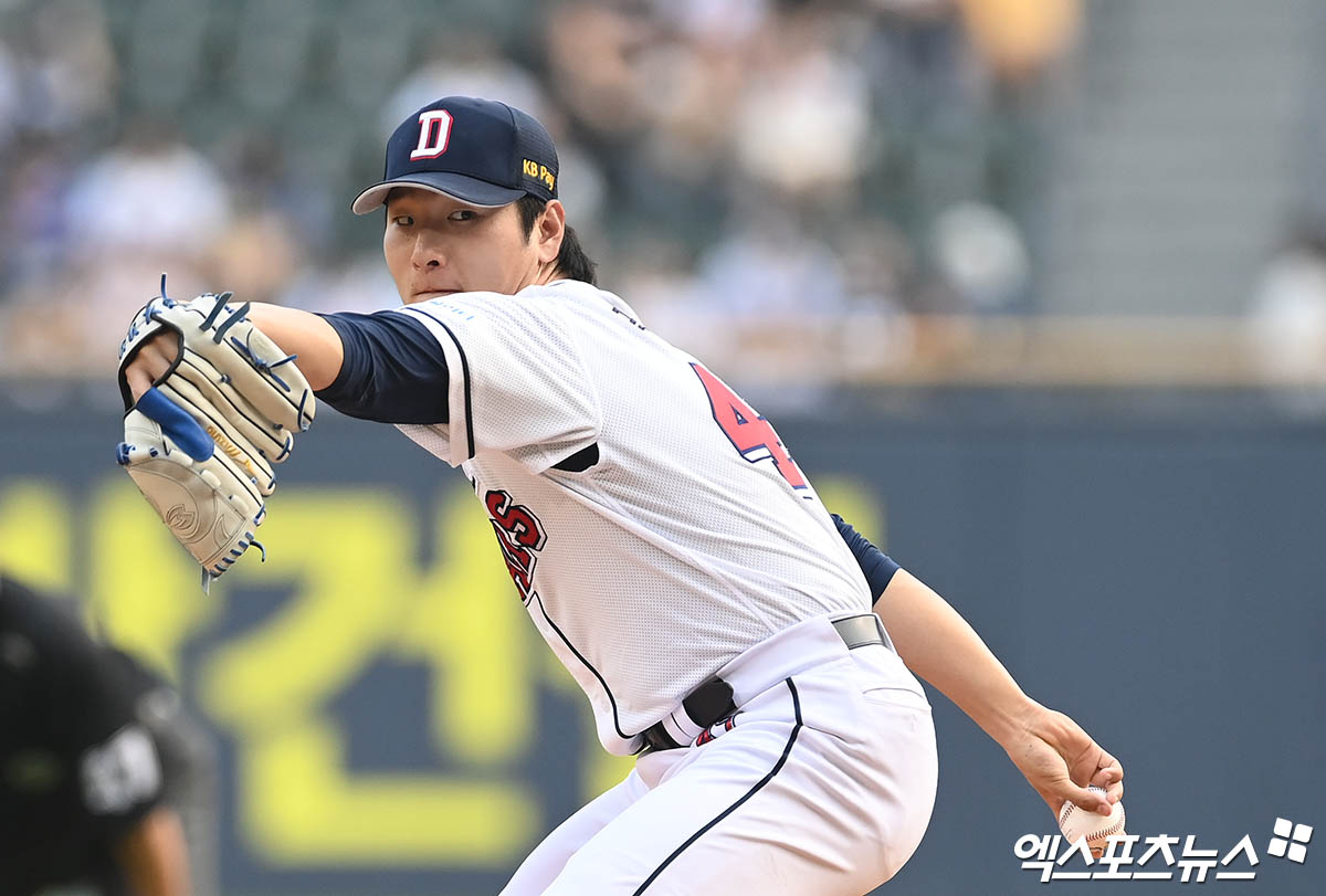 12일 오후 서울 잠실야구장에서 열린 '2024 신한 SOL Bank KBO리그' 삼성 라이온즈와 두산 베어스의 경기, 1회초 두산 선발투수 곽빈이 역투하고 있다. 엑스포츠뉴스 DB