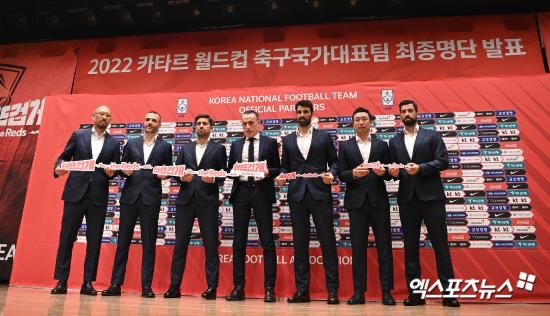 전북현대는 8일 보도자료를 통해 지난 2022 국제축구연맹(FIFA) 카타르 월드컵 축구 국가대표팀 코치와 2024년 황선홍 임시감독 체제 당시 수석코치로 활약한 마이클 김 한국명 김영민을 신임 테크니컬 디렉터로 선임한다고 밝혔다. 엑스포츠뉴스DB