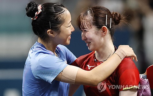 탁구 여자단식 세계 5위를 달리고 있으며 2024 파리 하계올림픽 여자 단체전 은메달, 여자 단식 동메달을 따낸 하야타 히나가 귀국 인터뷰에서 제2차 세계대전 일본의 비행 자살 특공대 가미카제를 기념하는 전시관에 가고 싶다고 밝혀 논란이 되고 있다. 하야타는 지난 13일 '귀국 후 하고 싶은 것이 무엇이냐'는 질문에 '호빵맨 박물관에 가고 싶다. 또 가고시마의 특공 자료관을 방문해 살아있는 것, 탁구 선수로 활동하는 것이 당연하지 않다는 걸 느끼고 싶다'고 말했다. 발언 직후 중국의 월드클래스 탁구 선수들인 쑨잉사, 판전둥이 하야타와 SNS를 '언팔'했다. 연합뉴스