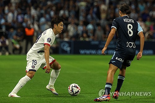 축구통계업체 옵타는 17일 이강인의 2024-2025시즌 리그1 개막전 첫 골이 리그 역대 개막전에서 두 번째로 빠른 기록이라고 소개했다. 이강인은 이날 르아브르전에서 2분 4초 만에 시즌 전체 첫 골을 터트렸다. 연합뉴스