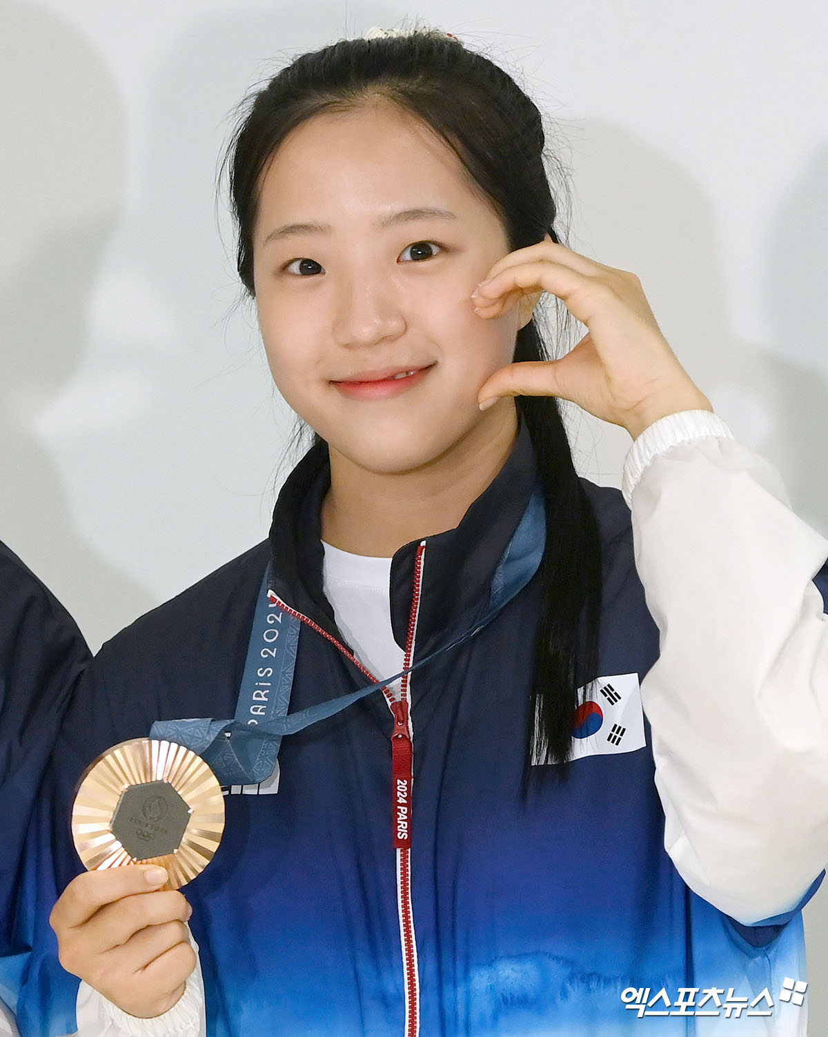 9일 오후 서울 송파구 올림픽공원 올림픽홀에서 2024 파리하계올림픽대회 대한민국선수단 결단식이 진행됐다. 이날 행사에 탁구 신유빈이 참석하고 있다. 엑스포츠뉴스DB