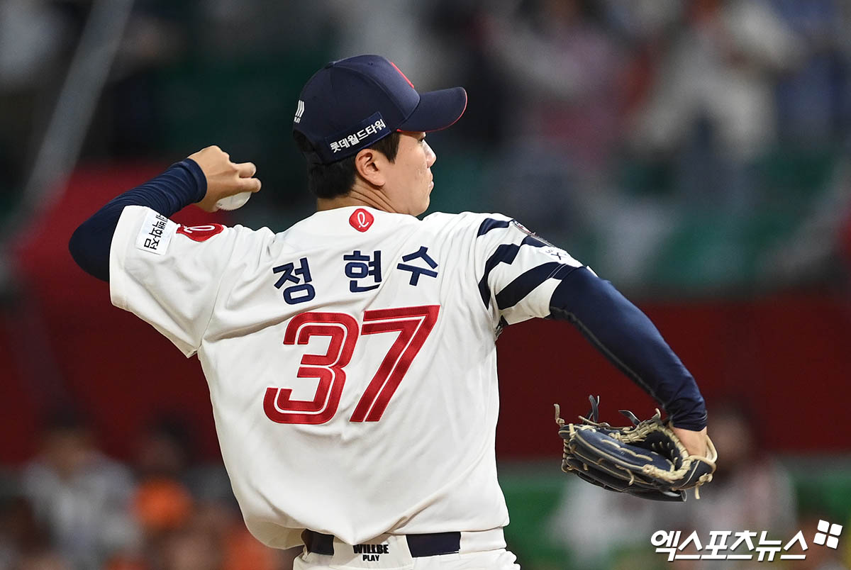 5일 오후 인천 SSG랜더스필드에서 열린 '2024 신한 SOL Bank KBO 올스타 프라이데이' 퓨처스 올스타전 남부와 북부의 경기, 8회초 1사 2,3루 남부 정현수가 역투하고 있다. 엑스포츠뉴스 DB