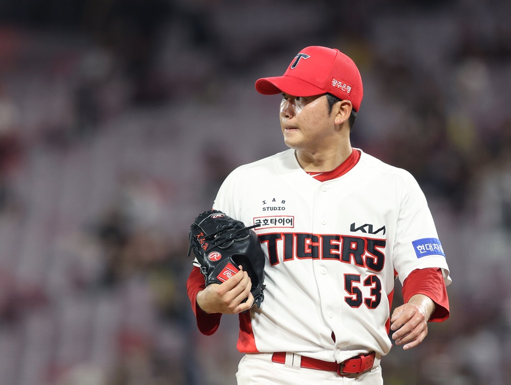 KIA 투수 김기훈은 22일 광주 KIA챔피언스필드에서 열린 '2024 신한 SOL Bank KBO 리그' 롯데와 주중 3연전 마지막 경기에서 구원 등판했다. 2이닝 무실점으로 팀 승리에 힘을 보탰다. KIA 타이거즈