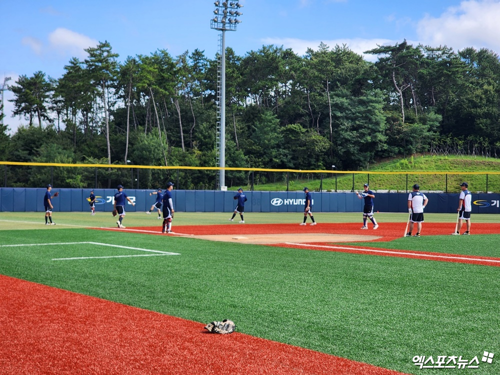 제13회 아시아청소년야구선수권대회에 나설 U-18 대표팀은 30일 부산 기장현대차드림볼파크에서 팀 훈련을 진행했다. 기장, 박정현 기자