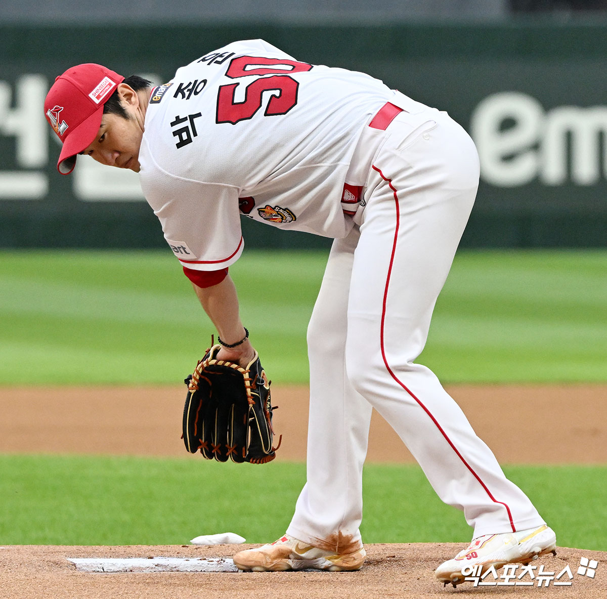 SSG 투수 박종훈은 1일 인천 SSG랜더스필드에서 열릴 '2024 신한 SOL Bank KBO 리그' NC와 팀 간 제14차전 경기를 앞두고 1군에 콜업됐다. 엑스포츠뉴스 DB