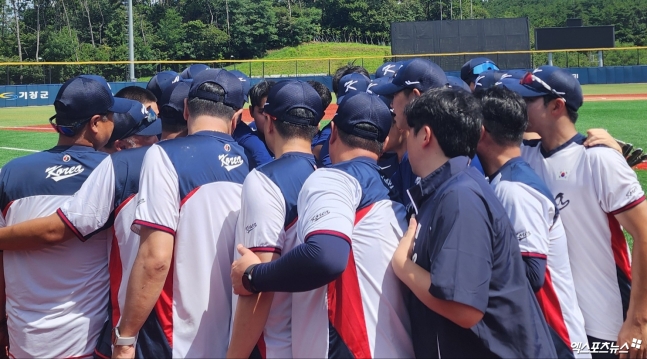 제13회 아시아청소년야구선수권대회에 나설 대표팀 선수들의 훈련 장면. 기장, 박정현 기자