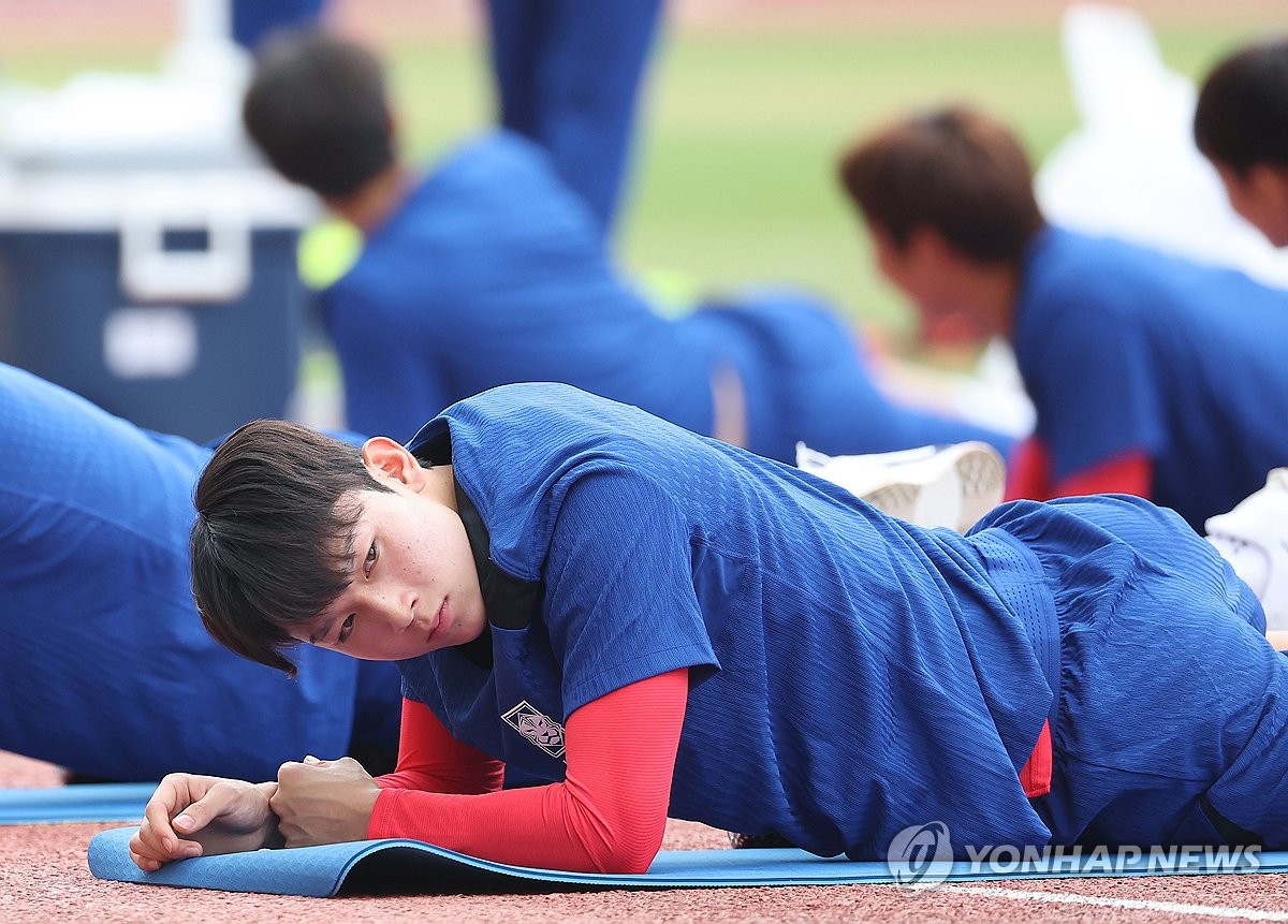 (고양=연합뉴스) 박동주 기자 = '홍명보호' 축구 대표팀 양민혁 등 선수들이 2일 경기 고양시 고양종합운동장에서 2026 북중미 월드컵 아시아지역 3차 예선을 앞두고 훈련하고 있다. 2024.9.2