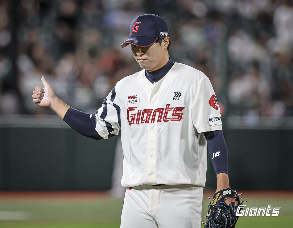 롯데 투수 구승민은 4일 사직구장에서 열린 '2024 신한 SOL Bank KBO 리그' KT와 팀 간 14차전 경기에서 구원 등판했다. 1이닝 무실점을 기록하며 시즌 9번째 홀드를 챙겼다. 롯데 자이언츠