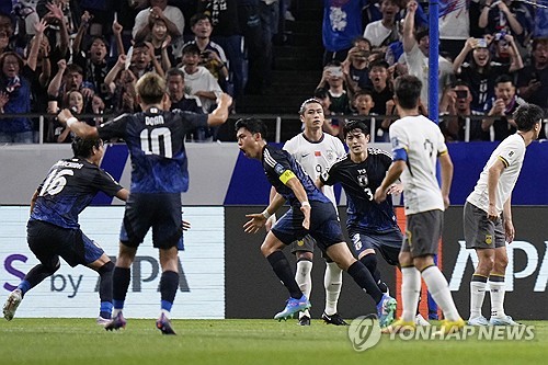 일본은 5일(한국시간) 일본 사이타마의 사이타마 스타디움 2002에서 열린 중국과의 2026 국제축구연맹(FIFA) 북중미 월드컵 아시아 지역 3차예선 C조 1차전에서 7-0으로 이겼다. 조 1위와 2위가 월드컵 본선으로 직행하는 3차예선에서 일본은 첫 경기부터 7골 차 압승을 거두며 기분 좋게 예선을 시작했다. 연합뉴스