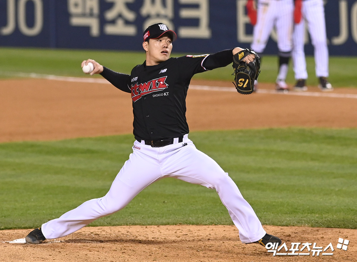 KT 투수 이상동은 5일 사직구장에서 열린 '2024 신한 SOL Bank KBO 리그' 롯데와 팀 간 15차전 맞대결에서 8회말 구원 등판했다. 2이닝 무실점, 최고 147㎞의 빠른 공을 던지며 눈길을 끌었다. 엑스포츠뉴스 DB