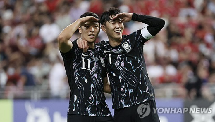 홍명보 감독이 이끄는 대한민국 축구대표팀은 10일 오후 11시부터 오만 무스카트 술탄 카부스 경기장에서 끝난 2026 북중미 월드컵(캐나다·멕시코·미국 공동개최) 아시아 3차예선 B조 2차전 오만과의 원정 경기를 치르고 있다. 황희찬이 전반 11분 통렬한 오른발 슛을 터트리며 1-0 리드를 만들었다. 연합뉴스