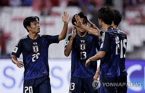 모리야스 하지메 감독이 이끄는 일본 축구 대표팀이 11일(한국시간) 바레인 리파의 바레인 국립경기장에서 열린 바레인과의 2026 국제축구연맹(FIFA) 북중미 월드컵(캐나다-미국-멕시코 공동 개최) 아시아 지역 C조 2차전에서 5-0 대승을 거두며 2연승을 달렸다. 연합뉴스