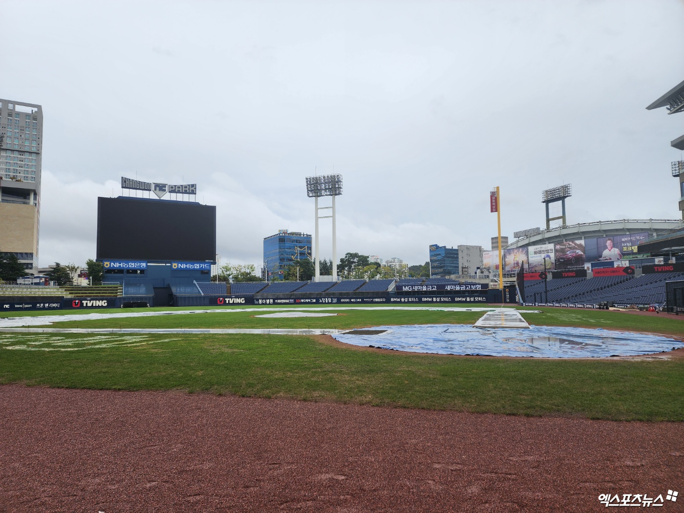 20일 창원 NC파크에서 열릴 '2024 신한 SOL Bank KBO 리그' NC와 롯데의 팀 간 15차전 맞대결은 우천 취소됐다. 일정은 추후 편성된다. 창원, 박정현 기자 