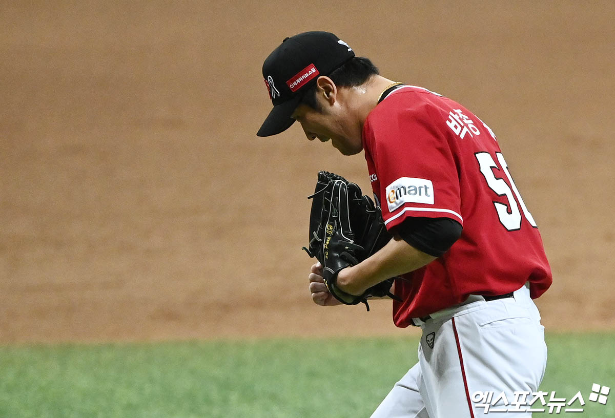 SSG 투수 박종훈은 25일 창원 NC파크에서 열릴 '2024 신한 SOL Bank KBO 리그' NC와 팀 간 15차전 맞대결에서 선발 등판할 예정이다. 박종훈은 지난 1일 1군에 합류한 뒤 복귀 첫 등판에 나선다. 엑스포츠뉴스 DB