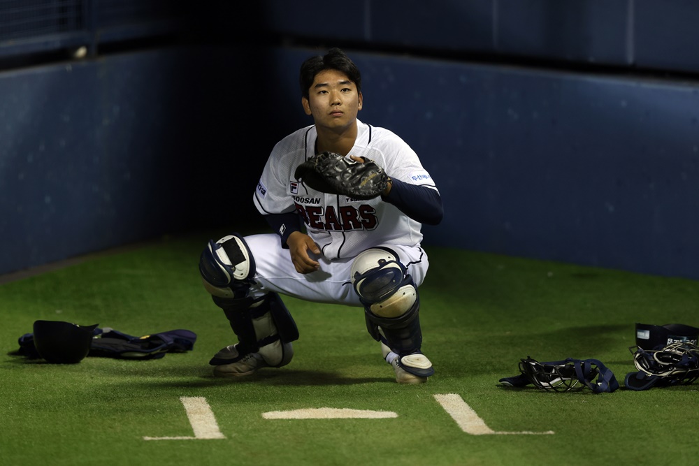 두산 포수 류현준은 28일 창원 NC파크에서 열린 '2024 신한 SOL Bank KBO 리그' NC와 팀 간 마지막 맞대결에서 7회초 대타로 교체 출전했다. 9회초 결승타를 쳐 팀 승리에 힘을 보탰다. 두산 베어스