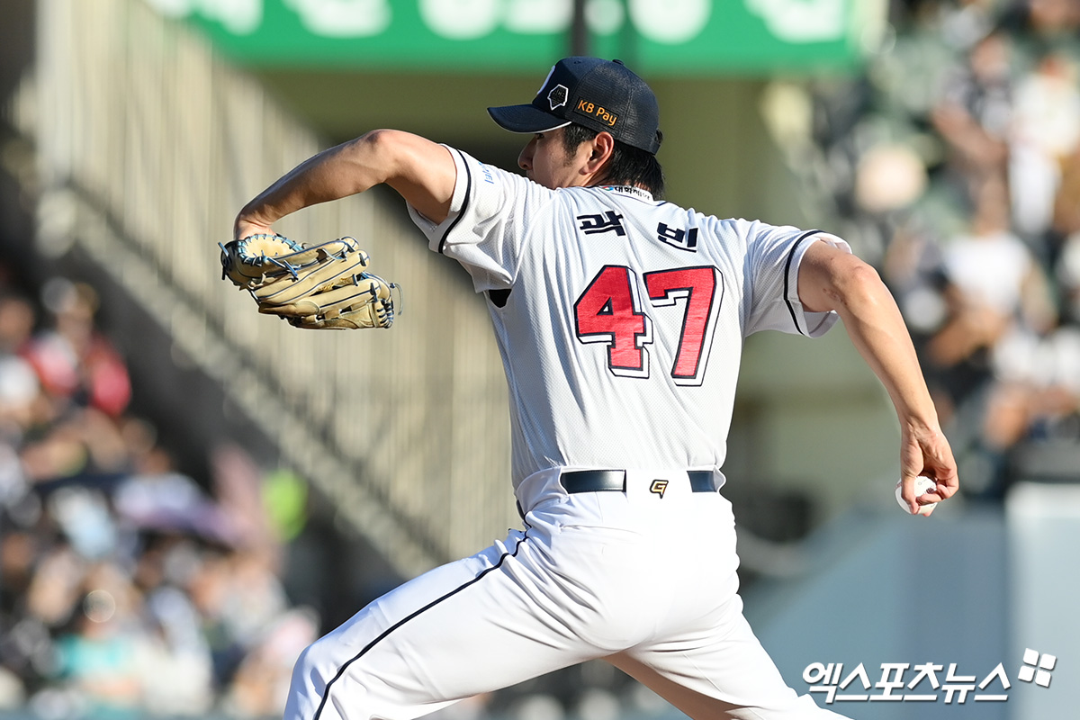 두산 베어스 에이스 곽빈이 2일 서울 잠실야구장에서 열리는 2024 신한 SOL Bank KBO 포스트시즌 와일드카드 결정전 1차전 KT 위즈와의 경기에 선발등판한다. 사진 엑스포츠뉴스 DB