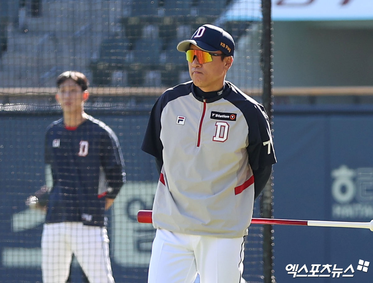 이승엽 감독이 이끄는 두산 베어스가 2일 서울 잠실야구장에서 열린 2024 신한 SOL Bank KBO 포스트시즌 와일드카드 결정전 1차전에서 KT 위즈에게 0-4로 졌다. 사진 김한준 기자