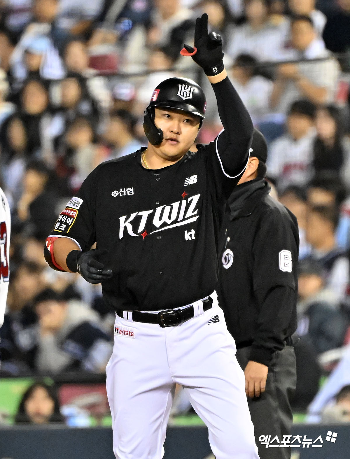 KT 내야수 오재일은 8일 수원 KT위즈파크에서 열릴 '2024 신한 SOL Bank KBO 포스트시즌' LG와 준플레이오프(5전 3승제) 3차전에서 4번타자 1루수로 선발 출전할 계획이다. 엑스포츠뉴스 DB