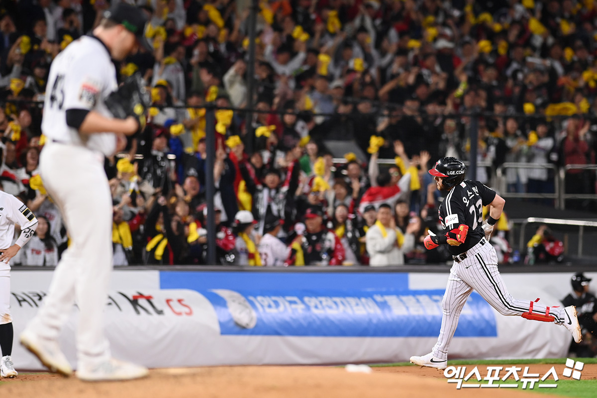 LG 내야수 오스틴은 수원 KT위즈파크에서 열린 '2024 신한 SOL Bank KBO 포스트시즌' KT와 준플레이오프(5전 3승제) 3차전에서 3번타자 1루수로 선발 출전했다. 5회초 역전 3점 홈런을 쳐 공격에 활력을 불어넣고 있다. 수원, 고아라 기자