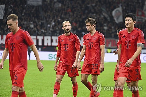 독일 매체 빌트가 8일(한국시간) 마테우스가 바이에른 뮌헨의 플레이 스타일을 칭찬하면서도 김민재와 우파메카노가 더 잘해야 한다고 지적했다. 마테우스는 줄곧 김민재에게 비판적인 입장을 보이며 김민재 저격을 이어갔다. 연합뉴스