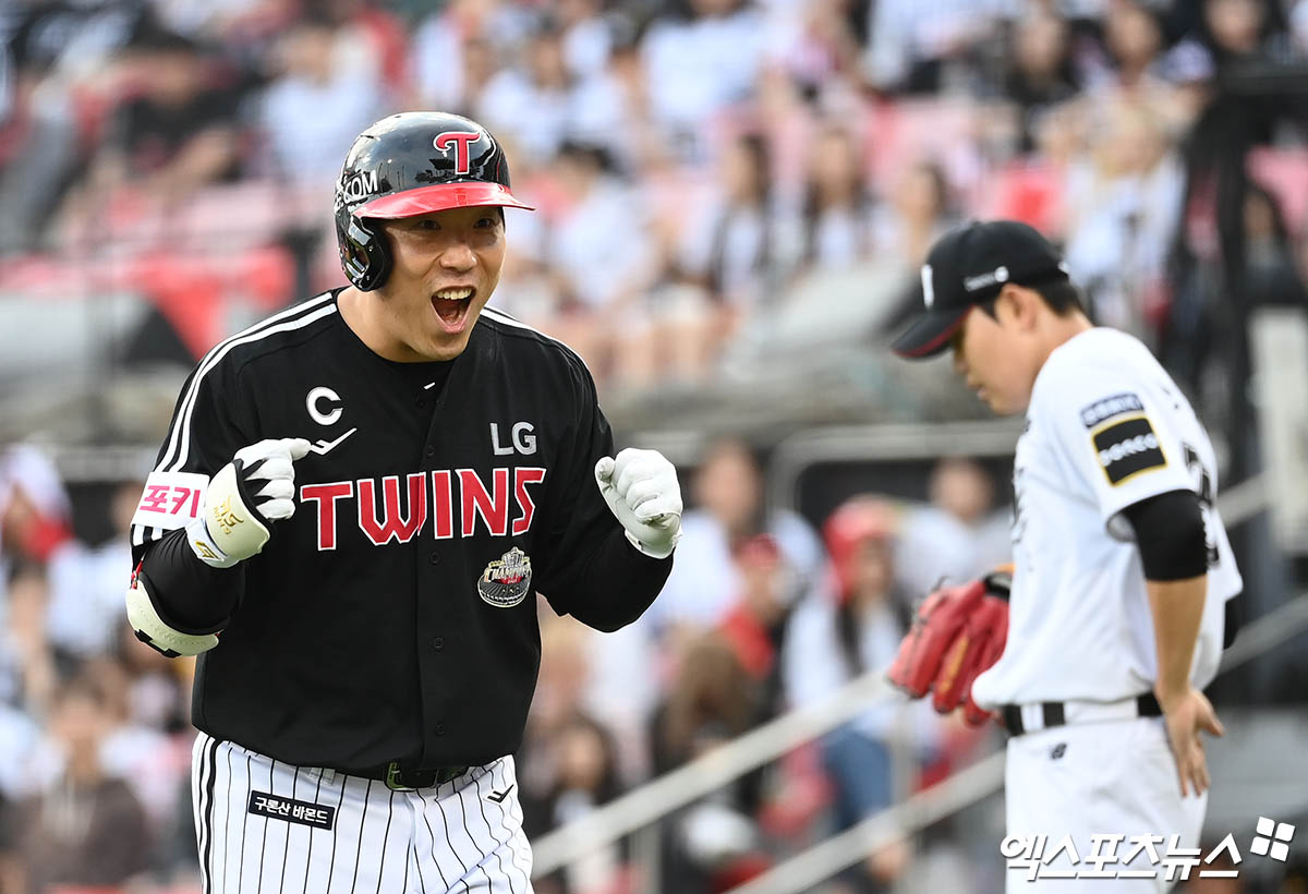 LG 외야수 김현수는 9일 수원 KT위즈파크에서 열린 '2024 신한 SOL Bank KBO 포스트시즌' KT와 준플레이오프(5전 3승제) 4차전에서 7번 지명타자로 선발 출전. 2회초 선취점을 뽑는 솔로 홈런을 포함 3안타를 몰아쳐 공격에 활력을 불어넣었다. 수원, 박지영 기자