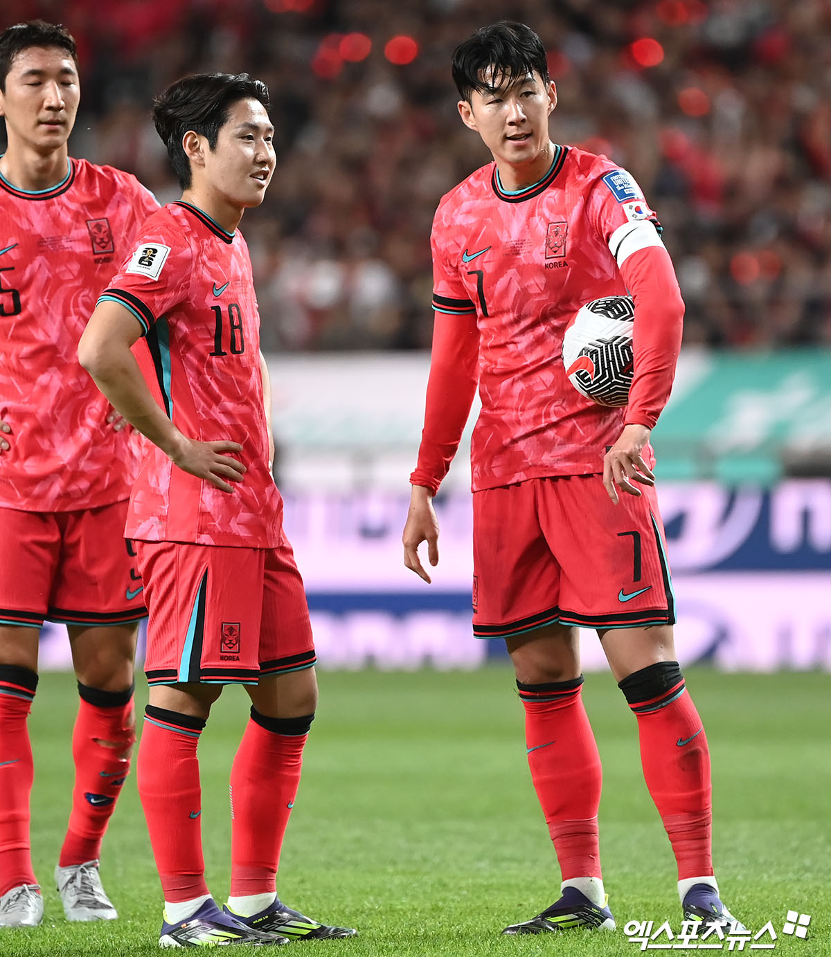 이강인이 요르단에 당한 수모를 갚기 위해 나선다. 한국 축구대표팀은 10일 오후 11시 요르단 암만 국제경기장에서 요르단과 2026 월드컵 아시아 3차예선 B조 3차전 원정 경기를 치른다. 지난 2월 카타르 아시안컵 4강에서 한국을 2-0으로 이겼고, 이후 탁구장 게이트 사건까지 드러나면서 힘든 시기를 보냈던 이강인의 최근 물오른 골 감각에 기대가 쏠린다. 엑스포츠뉴스DB