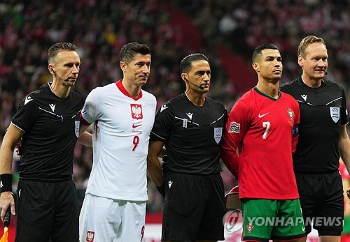 포르투갈이 13일(한국시간) 폴란드 바르샤바에 있는 국립경기장에서 열린 폴란드와의 2024-2025시즌 유럽축구연맹(UEFA) 네이션스리그 리그 A 1조 3차전에서 3-1로 완승을 거뒀다. 연합뉴스