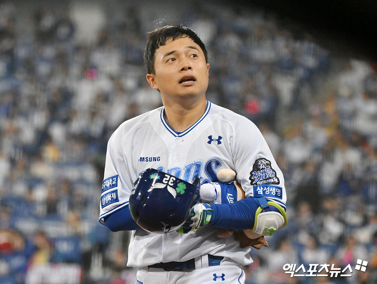 15일 오후 대구삼성라이온즈파크에서 열린 '2024 신한 SOL Bank KBO 포스트시즌' LG 트윈스와 삼성 라이온즈의 플레이오프 2차전 경기, 7회말 무사 1루 삼성 김헌곤이 투런 홈런을 날린 후 기뻐하고 있다. 엑스포츠뉴스 DB