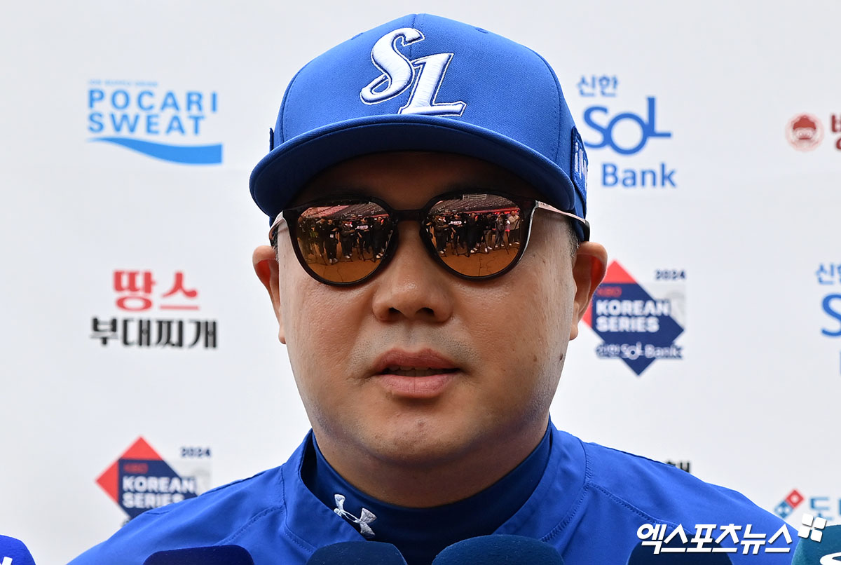 22일 오후 광주기아챔피언스필드에서 열릴 예정인 '2024 신한 SOL Bank KBO 한국시리즈' 삼성 라이온즈와 KIA 타이거즈의 1차전 서스펜디드 경기와 한국시리즈 2차전 경기는 모두 23일로 순연됐다. 삼성 박진만 감독이 인터뷰를 갖고 있다. 광주, 김한준 기자