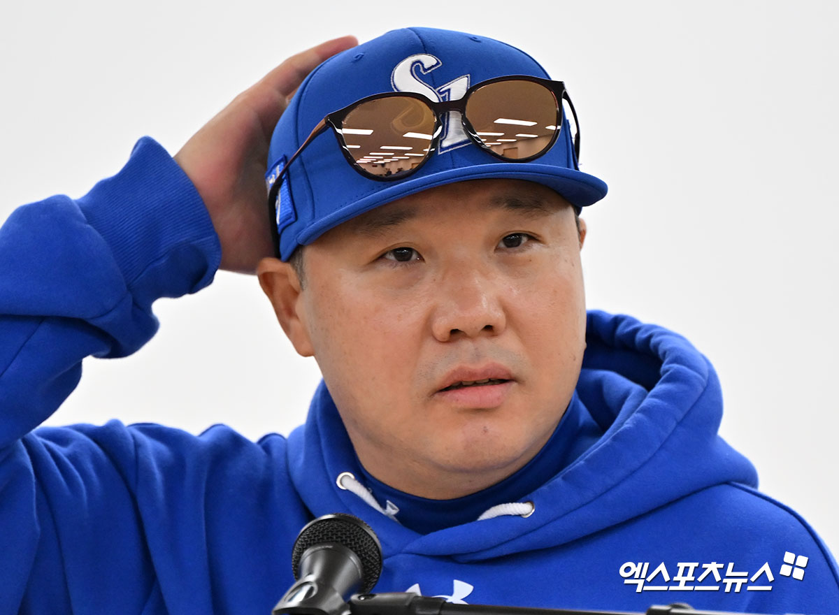 박진만 삼성 감독은 25일 삼성라이온즈파크에서 열릴 '2024 신한 SOL Bank KBO 포스트시즌' KIA와 한국시리즈(7전 4승제) 3차전에서 승리를 위한 힘찬 각오를 다졌다. 대구, 김한준 기자