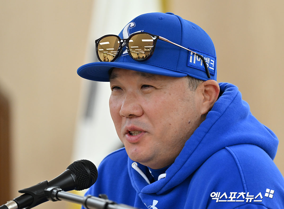 박진만 삼성 감독은 25일 삼성라이온즈파크에서 열릴 '2024 신한 SOL Bank KBO 포스트시즌' KIA와 한국시리즈(7전 4승제) 3차전에서 승리를 위한 힘찬 각오를 다졌다. 대구, 김한준 기자