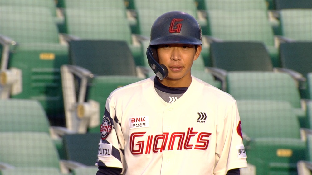 롯데 자이언츠가 울산-KBO Fall League 초대 대회 우승을 차지했다. 롯데 외야수 김민석은 대회 MVP를 수상했다. KBO