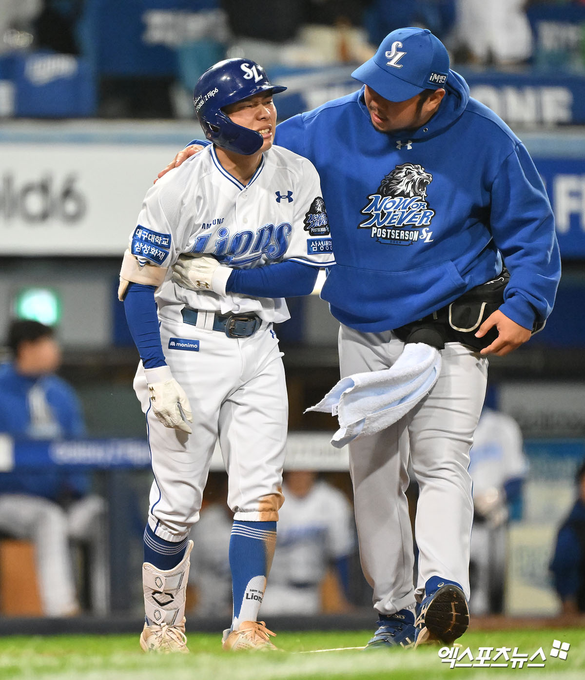 대표팀 외야수 김지찬(왼쪽)은 2일 고척스카이돔에서 열린 '2024 K-BASEBALL SERIES with TVING' 쿠바 대표팀과 평가전을 앞두고 발목 부상 탓에 대표팀에서 하차했다. 한국시리즈 당시 다친 발목, 검진 결과 전치 3~4주가 나오며 엔트리에서 빠져야 했다. 엑스포츠뉴스 DB