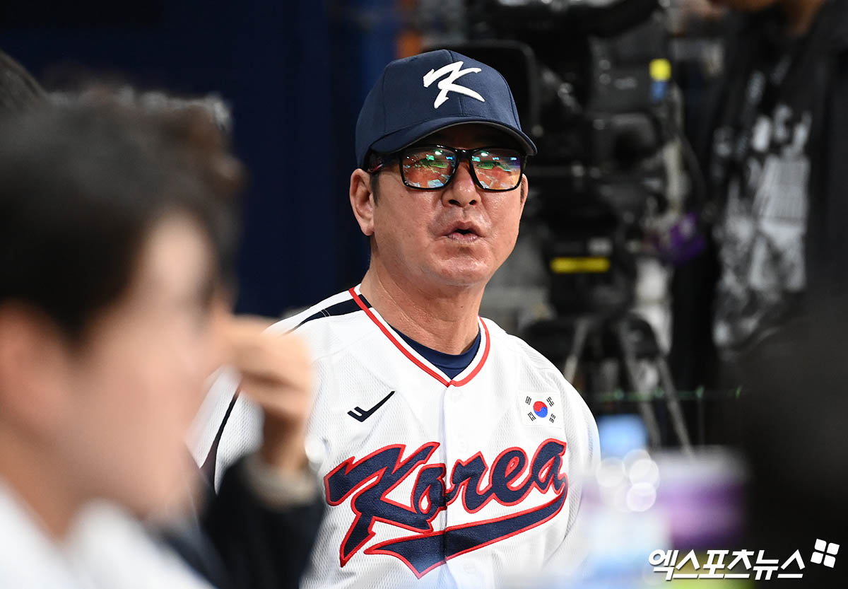 류중일 대표팀 감독은 2일 고척스카이돔에서 열린 '2024 K-BASEBALL SERIES with TVING' 쿠바 대표팀과 평가전을 앞두고 외야수 김지찬의 하차 소식을 알렸다. 엑스포츠뉴스 DB