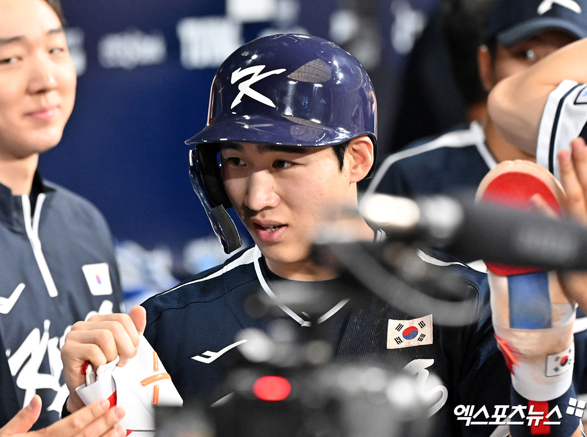 대표팀 외야수 이주형은 2일 고척스카이돔에서 열린 '2024 K-BASEBALL SERIES with TVING' 쿠바 대표팀과 평가전에서 2번 지명타자로 선발 출전했다. 8회초 2타점 2루타를 쳐 승리에 힘을 보탰다. 고척, 김한준 기자