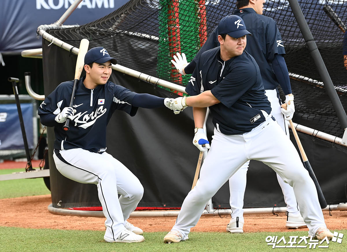 류중일 감독이 이끄는 '2024 세계야구소프트볼연맹(WBSC) 프리미어12' 대표팀은 9일 대만 타이베이 톈무야구장에서 입성 후 첫 실전 훈련에 나섰다. 타이베이, 박지영 기자