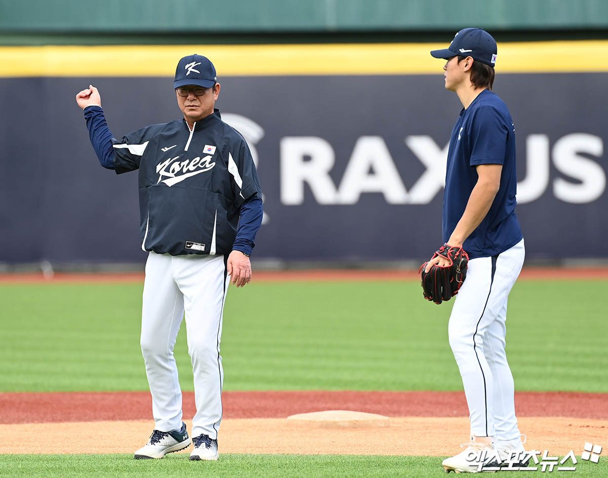 류중일 감독이 이끄는 '2024 세계야구소프트볼연맹(WBSC) 프리미어12' 대표팀은 9일 대만 타이베이 톈무야구장에서 입성 후 첫 실전 훈련에 나섰다. 타이베이, 박지영 기자