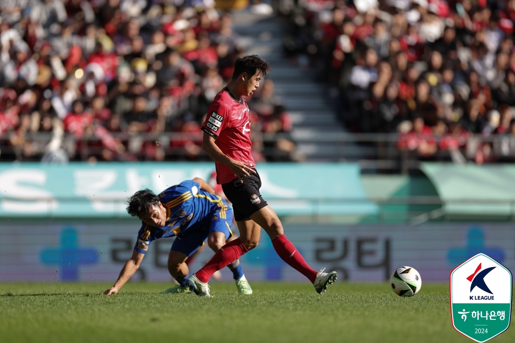 이번 경기에서 4위를 확정 짓지 못한 FC서울의 김기동 감독은 '놀 팔자가 아닌 것 같다'며 다음 경기를 최선을 다해 준비하겠다고 다짐했다. 사진 한국프로축구연맹