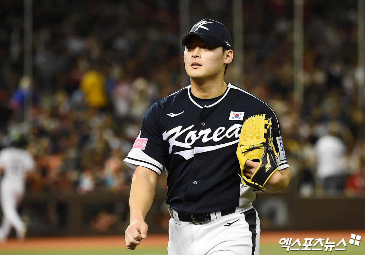 한국 야구 대표팀 투수 조병현(SSG 랜더스)이 13일 대만 타이베이의 타이베이돔에서 열린 2024 WBSC 프리미어12 조별리그 B조 1차전에서 대만을 상대로 1이닝 무실점으로 호투했다. 사진 박지영 기자