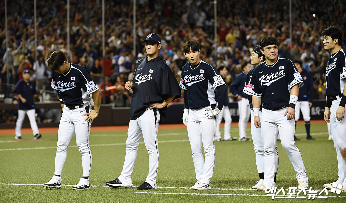 대표팀은 13일 타이베이 타이베이돔에서 열린 '2024 세계야구소프트볼연맹(WBSC) 프리미어12' 조별리그 B조 첫 경기 대만전에서 3-6으로 패했다. 이날 패배로 대회 첫 경기를 내주며 가시밭길을 예고했다. 타이베이(대만), 박지영 기자