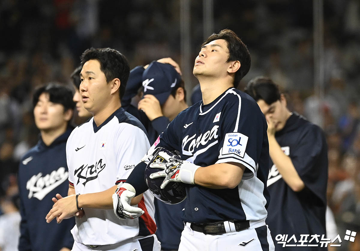 대표팀은 15일 대만 타이베이 타이베이돔에서 열린 '2024 세계야구소프트볼연맹(WBSC) 프리미어12' 조별리그 B조 세 번째 경기 일본전에서 3-6으로 패했다. 이날 패배로 슈퍼라운드행이 사실상 어려워졌다. 타이베이(대만), 박지영 기자