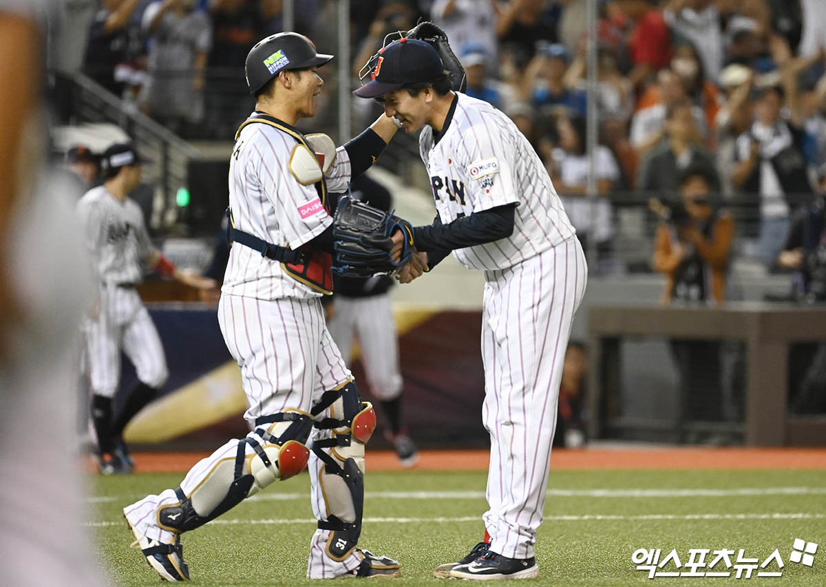 일본 야구 국가대표팀이 2024 세계야구소프트볼연맹(WBSC) 프리미어12 조별리그 B조를 5전 전승으로 통과, 슈퍼 라운드에 진출했다. 지난 2019년 제2회 대회에 이어 2연패에 도전하게 됐다. 사진 엑스포츠뉴스 DB