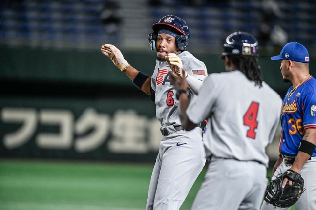 미국은 23일 일본 도쿄돔에서 열린 '2024 세계야구소프트볼연맹(WBSC) 프리미어12' 슈퍼라운드 3·4위전 베네수엘라와 맞대결에서 6-1로 승리했다. 이날 승리로 미국은 대회 3위, 베네수엘라는 4위를 기록하게 됐다. WBSC