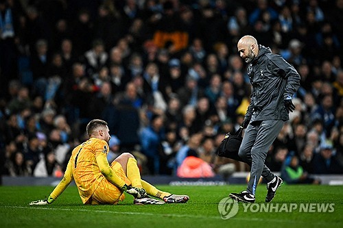 토트넘이 26일(한국시간) 공식 홈페이지를 통해 비카리오가 오른 발목 골절로 수술을 받았다고 발표했다. 연합뉴스