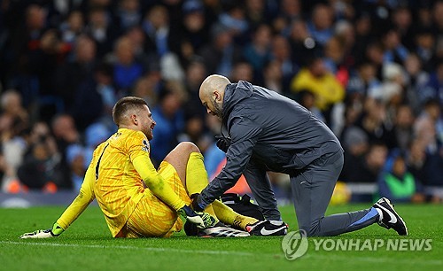 토트넘이 26일(한국시간) 공식 홈페이지를 통해 비카리오가 오른 발목 골절로 수술을 받았다고 발표했다. 연합뉴스